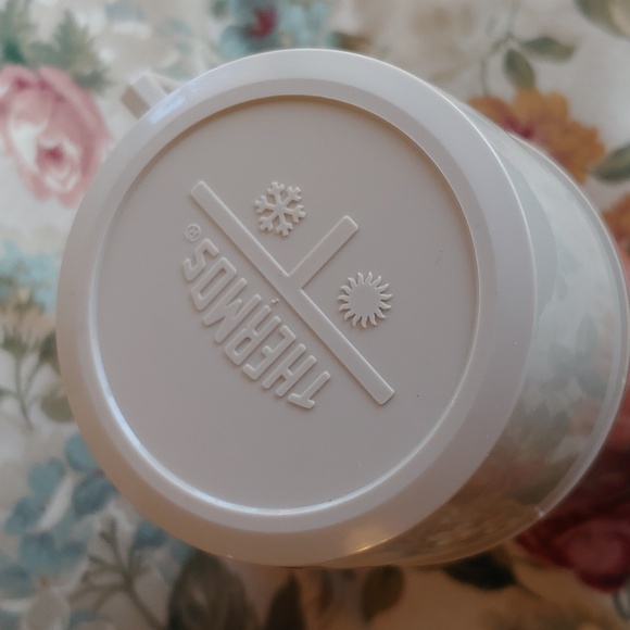 Vintage 1973 Thermos in Classic Red Tartan Plaid Coffe Container 1.5 pint - Picture 10 of 15